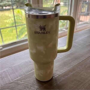 Stanley Quencher H2.0 40 fl oz Color - Citron Tie Dye